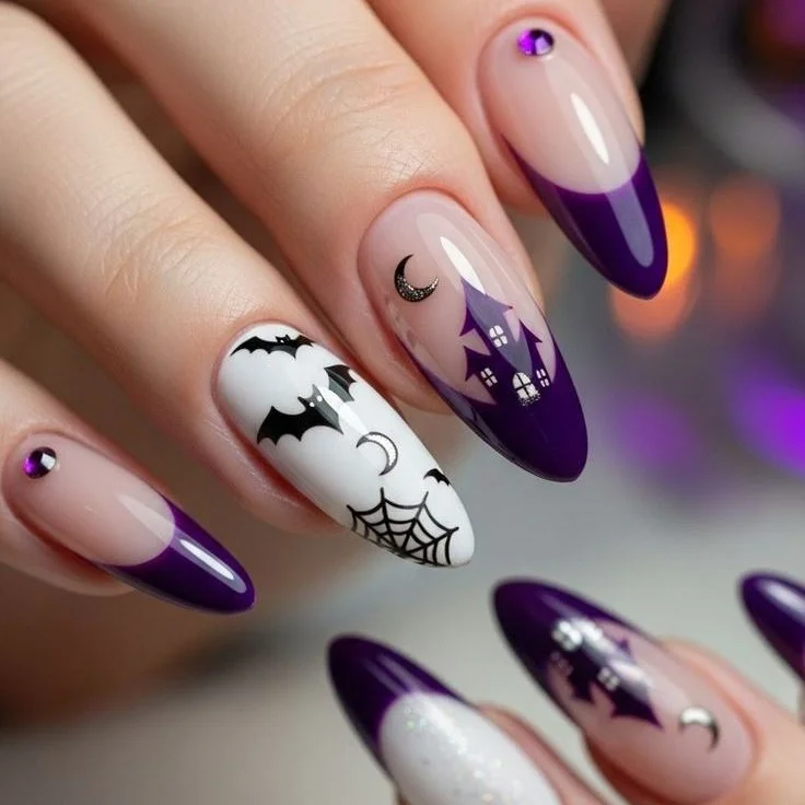 Halloween french nails with bats