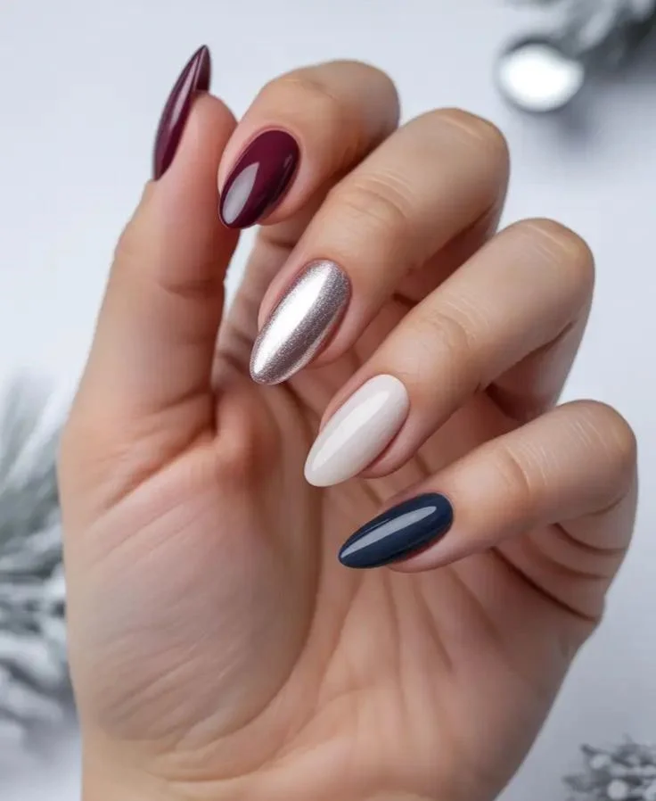 Top December Nails Colors